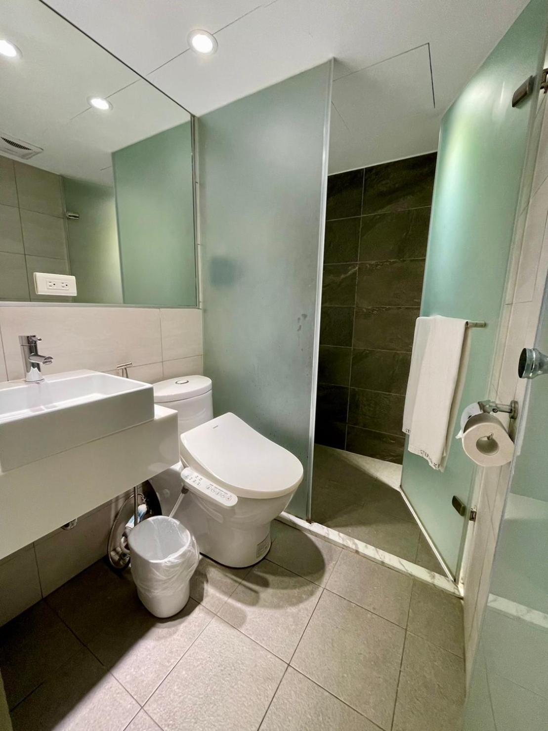 Hotel 森浩文旅 Tajpej Zewnętrze zdjęcie